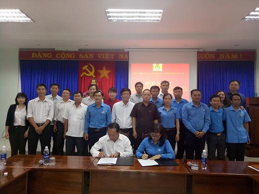 Liên đoàn Lao động tỉnh Kon Tum tổ chức hội nghị bàn giao  Công đoàn cơ sở