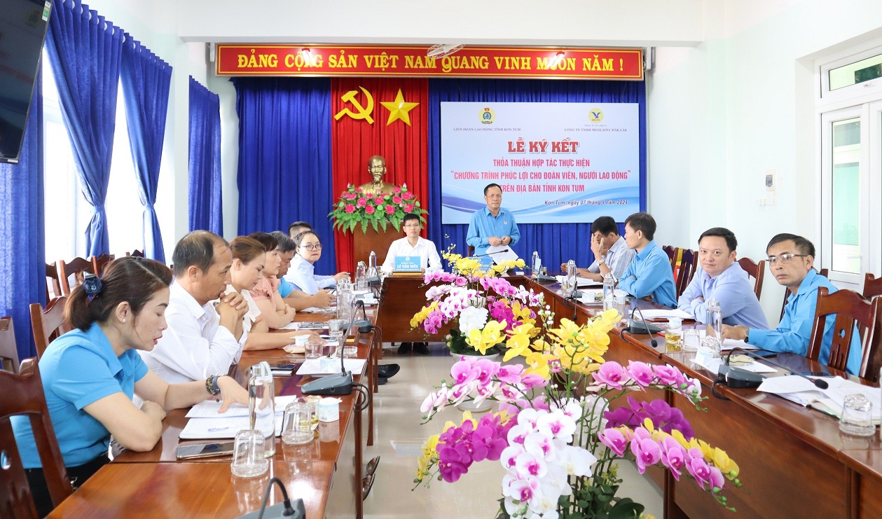 Liên đoàn Lao động tỉnh Kon Tum và Công ty TNHH MedLatec tổ chức Lễ ký kết thoả thuận hợp tác “Chương trình phúc lợi cho đoàn viên”