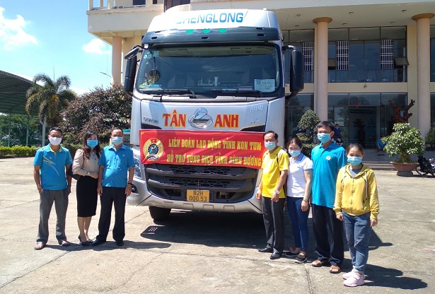 Liên đoàn Lao động tỉnh Kon Tum hỗ trợ trên 58 tấn rau củ quả tươi cho đoàn viên, người lao động tỉnh Bình Dương gặp khó khăn do dịch bệnh Covid-19