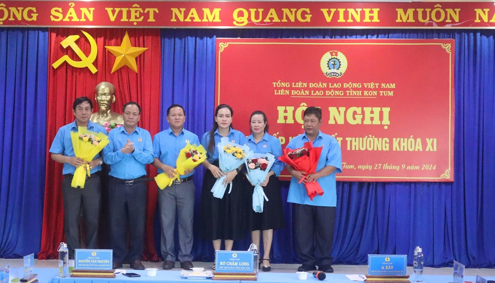 Bầu bổ sung Uỷ viên Ban Chấp hành, Uỷ viên Uỷ ban kiểm tra Liên đoàn Lao động tỉnh Kon Tum khoá XI, nhiệm kỳ 2023 - 2028