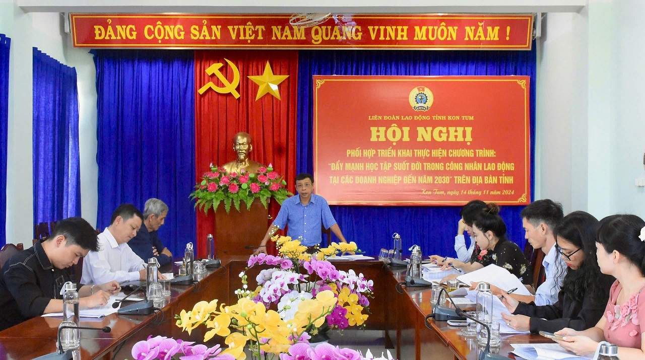 LĐLĐ TỈNH KON TUM TỔ CHỨC HỘI NGHỊ TRIỂN KHAI CHƯƠNG TRÌNH ĐẨY MẠNH CÁC HOẠT ĐỘNG HỌC TẬP SUỐT ĐỜI TRONG CNLĐ NĂM 2025