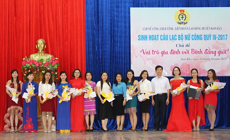 Sinh hoạt Câu lạc bộ nữ công quý IV-2017