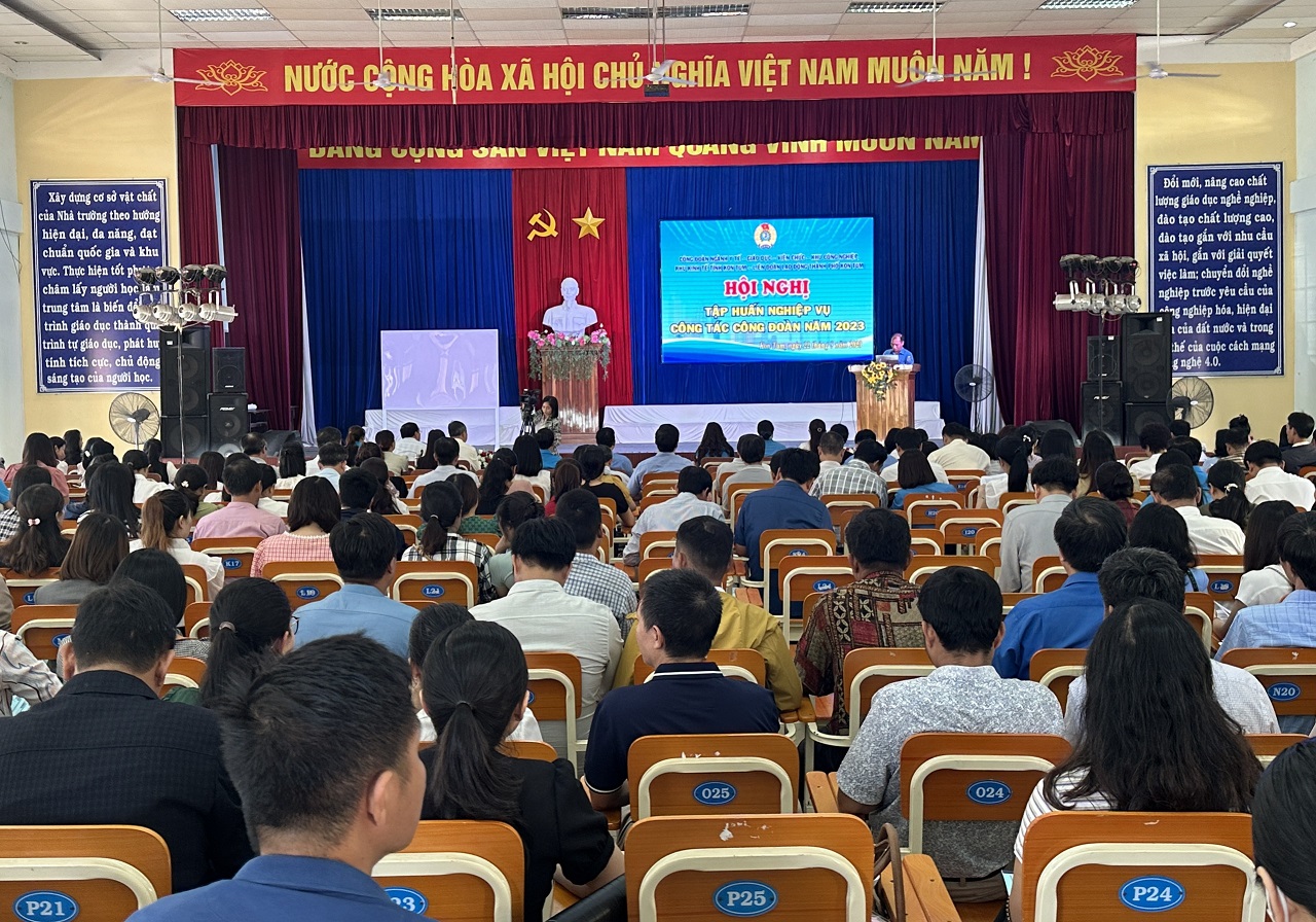 Tập huấn, bồi dưỡng chuyên môn, nghiệp vụ công tác công đoàn năm 2023