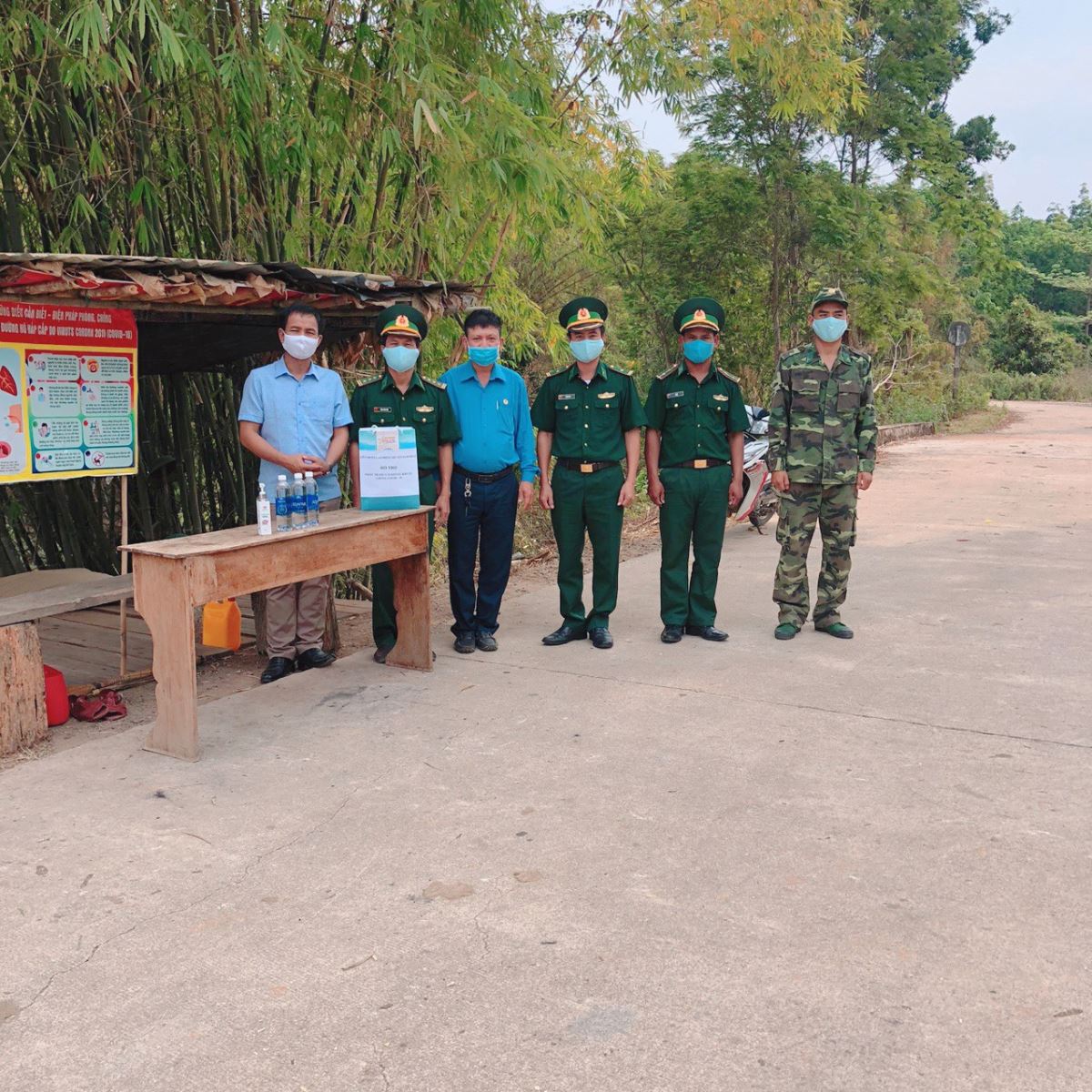 Liên đoàn Lao động huyện Ia H’Drai chung tay phòng, chống dịch Covid-19 trên địa bàn huyện