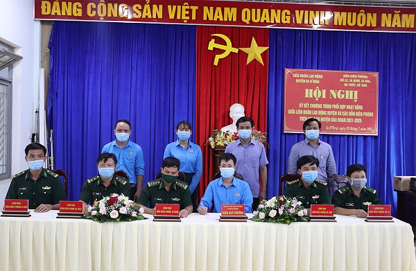 Ký kết chương trình phối hợp hoạt động giữa Liên đoàn Lao động huyện Ia H’Drai và các Đồn Biên phòng trên địa bàn giai đoạn 2021 – 2025