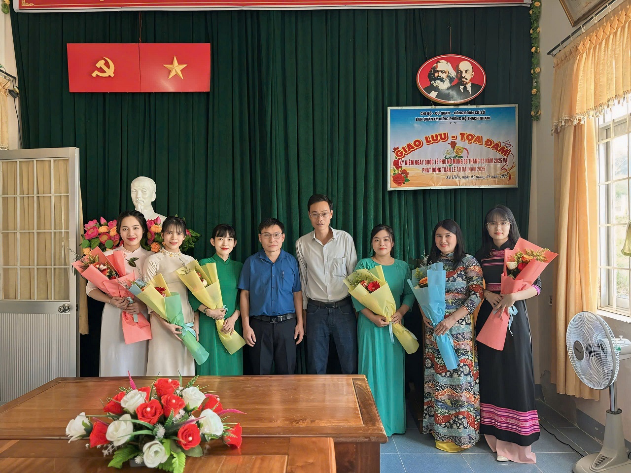 "Tuần lễ Áo dài" nhân kỷ niệm 115 năm Ngày quốc tế Phụ nữ (8/3)